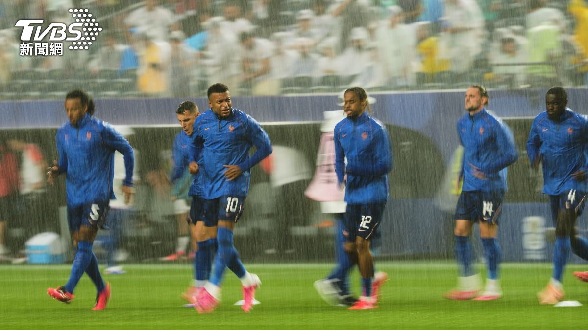 2026世界盃/法國3比0大勝伊拉克!雷雨襲費城 本屆首度延賽