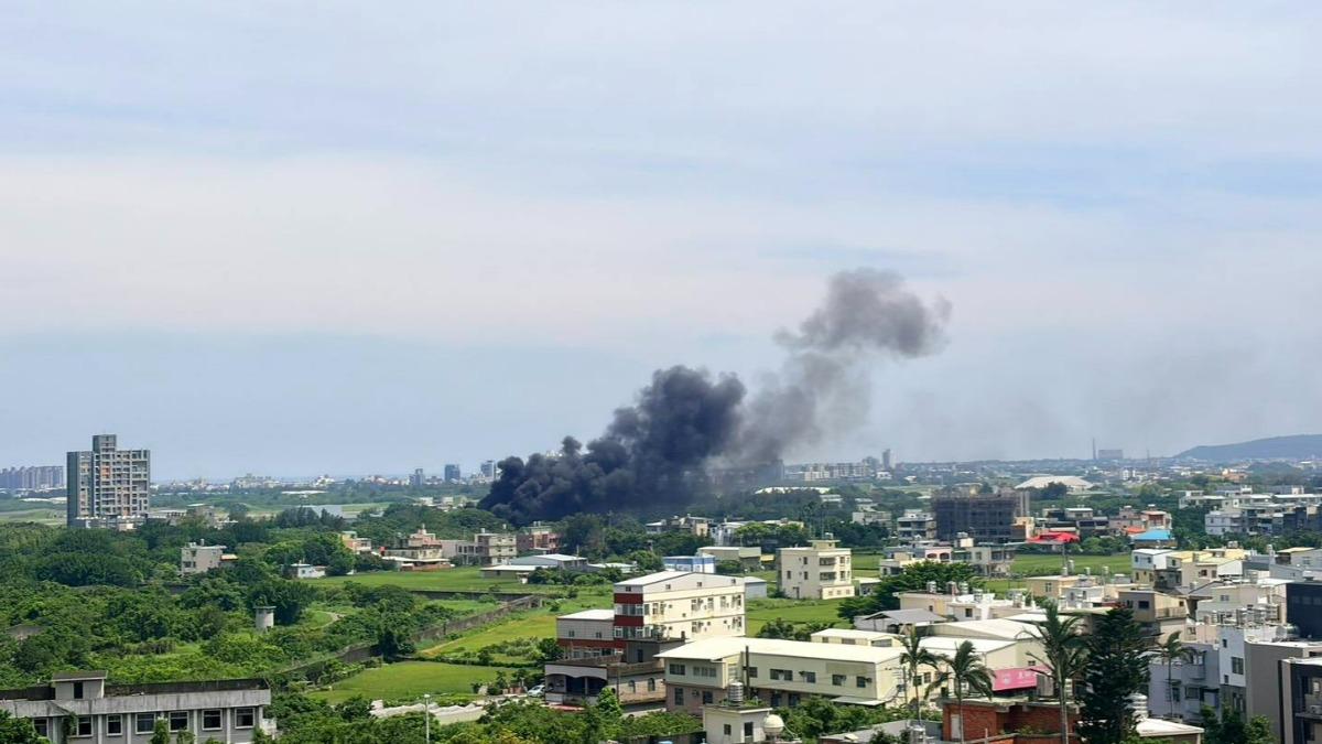 快訊/新竹空軍基地傳爆炸聲!油庫火警「黑煙竄天」 3人受傷