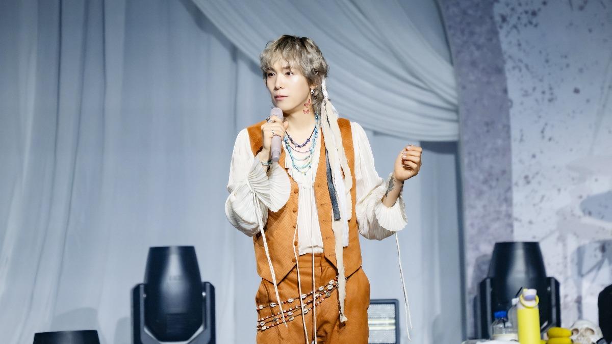 FTISLAND超常來台！力拼當「本地歌手」　李洪基舞台當自家狂嗑芒果
