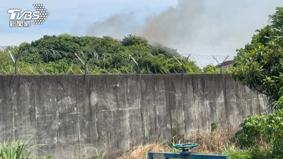 新竹空軍基地傳出火警。(圖/TVBS)