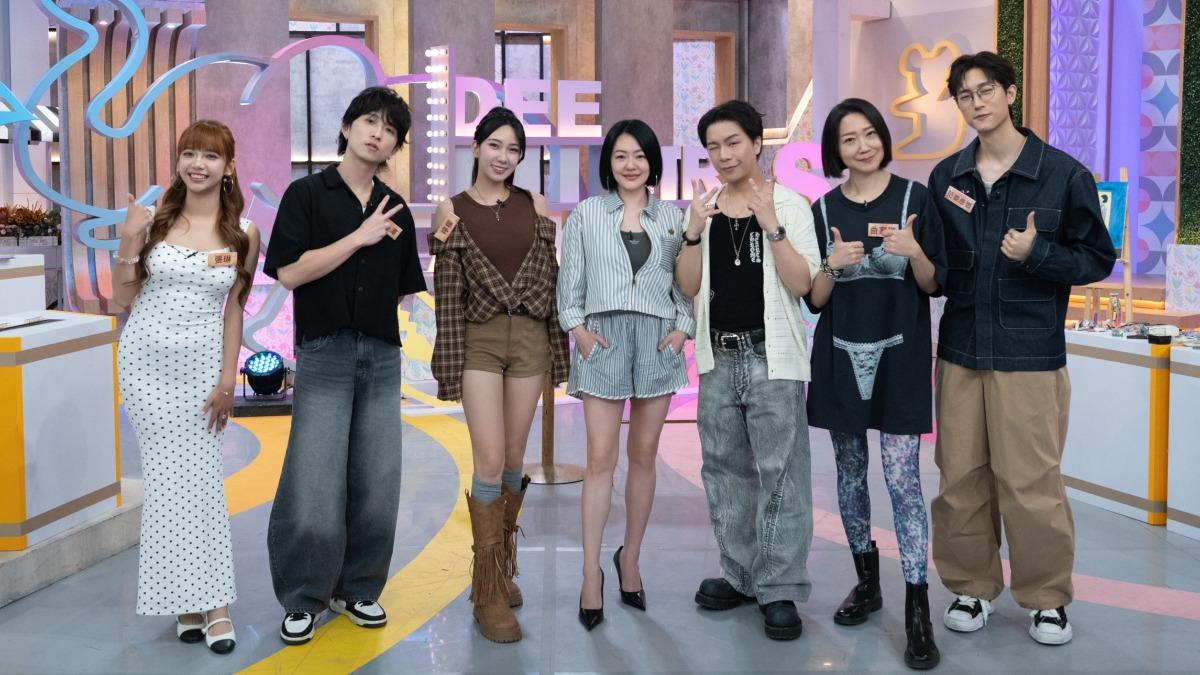 張琳（左起）、邱鋒澤、檸檬、小S、派翠克、曲家瑞、范姜彥豐進棚錄影。（圖／東森綜合台提供）