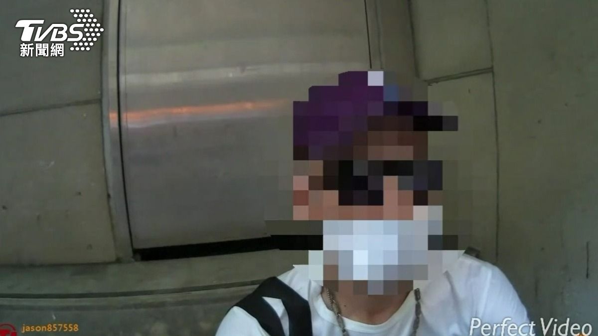捷運站旁偷拍女!新北怪男被揪出「2條通」還藏刀、毒