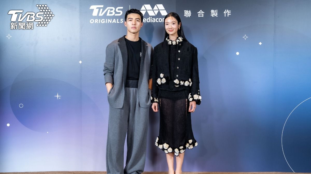 陳昊森（左）第一眼看到茱蒂蒙就是猛點頭。（圖／ＴＶＢＳ）