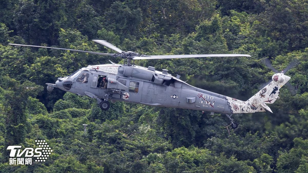 飛行訓練意外!美MH-60海鷹直升機墜毀 4人送醫