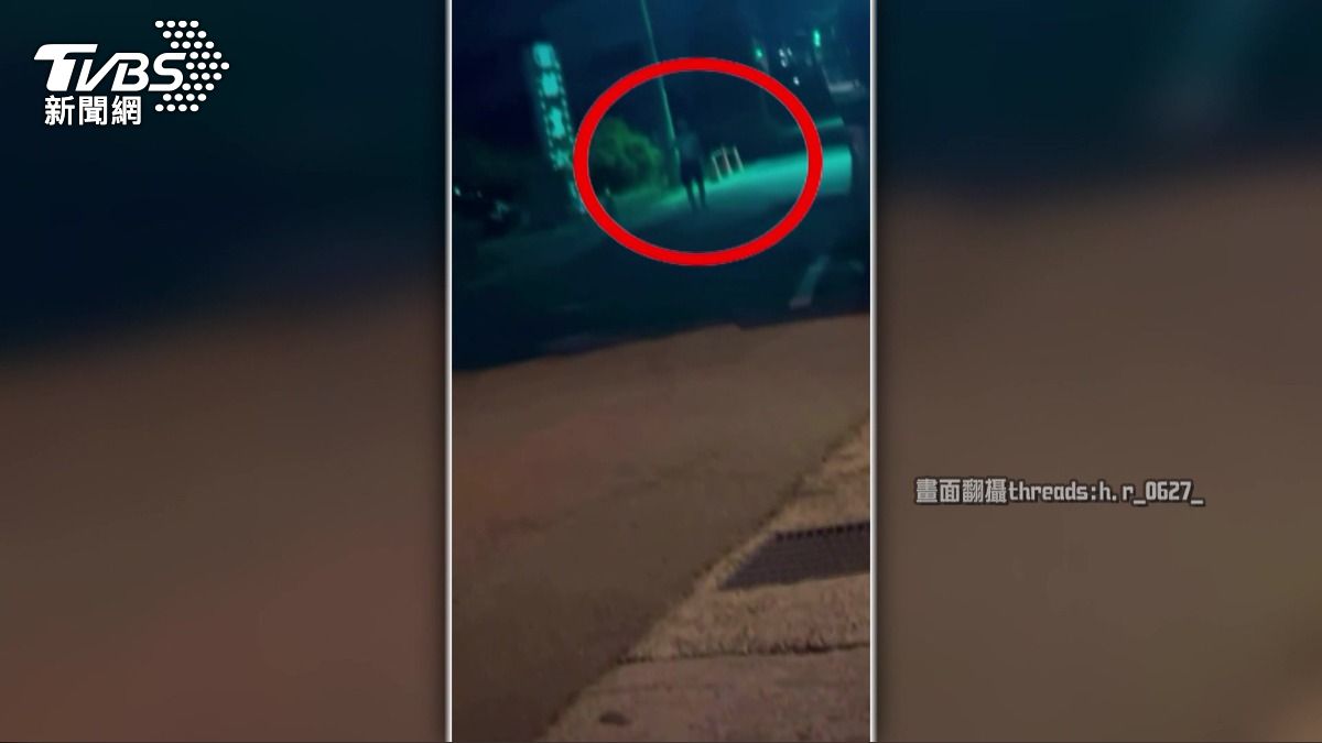 買宵夜遇持棍怪翁!騎士嚇問「吸毒?」 對方嗆:你有梅毒。(圖/民眾提供)