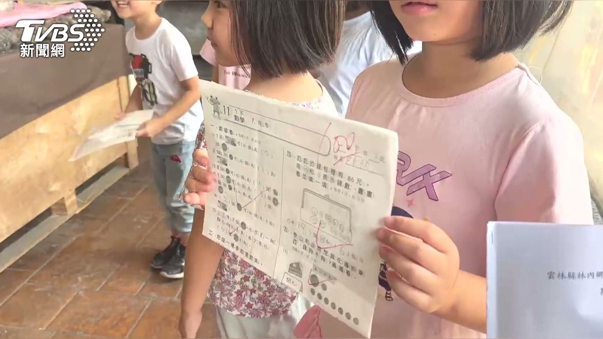 考100分吃免費剉冰!雲林冰店獎勵學生 國中高中國考都適用。(圖/TVBS)
