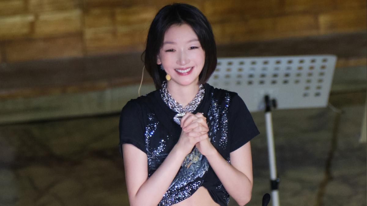金馬影后挑戰話劇翻車!被指狂看稿 周冬雨曝內幕:導演要求「不用背台詞」