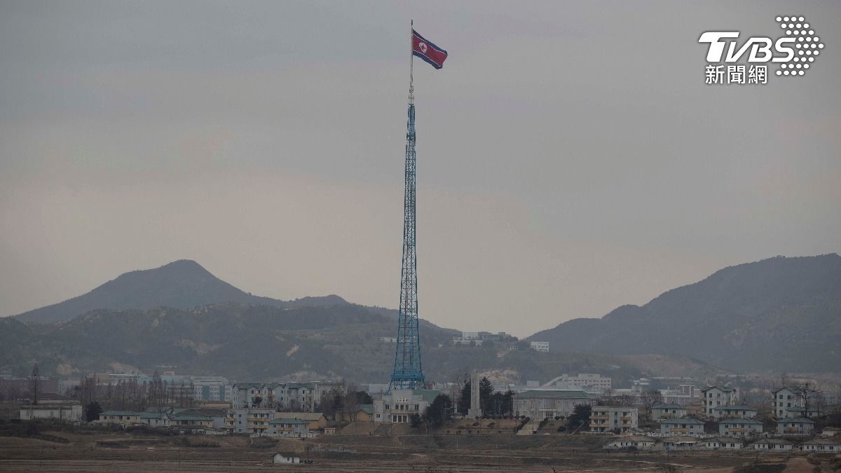 南韓軍方證實一名北韓士兵23日深夜跨越邊境表達投誠意願　（圖／達志影像路透社）