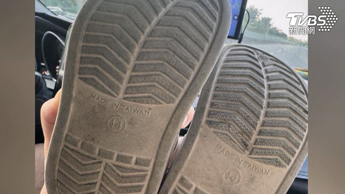 夏季車內溫度更是驚人,有網友將洞洞鞋放在車上,經過太陽直射加上溫室效應,鞋子竟然縮水變形。(圖/翻攝Threads_ c7h2u1n)