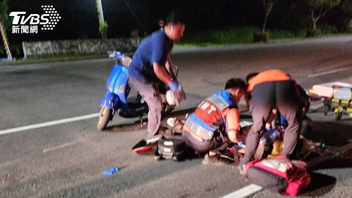浪犬突竄出!台南男騎士猛撞「人車噴飛」 送醫搶救不治