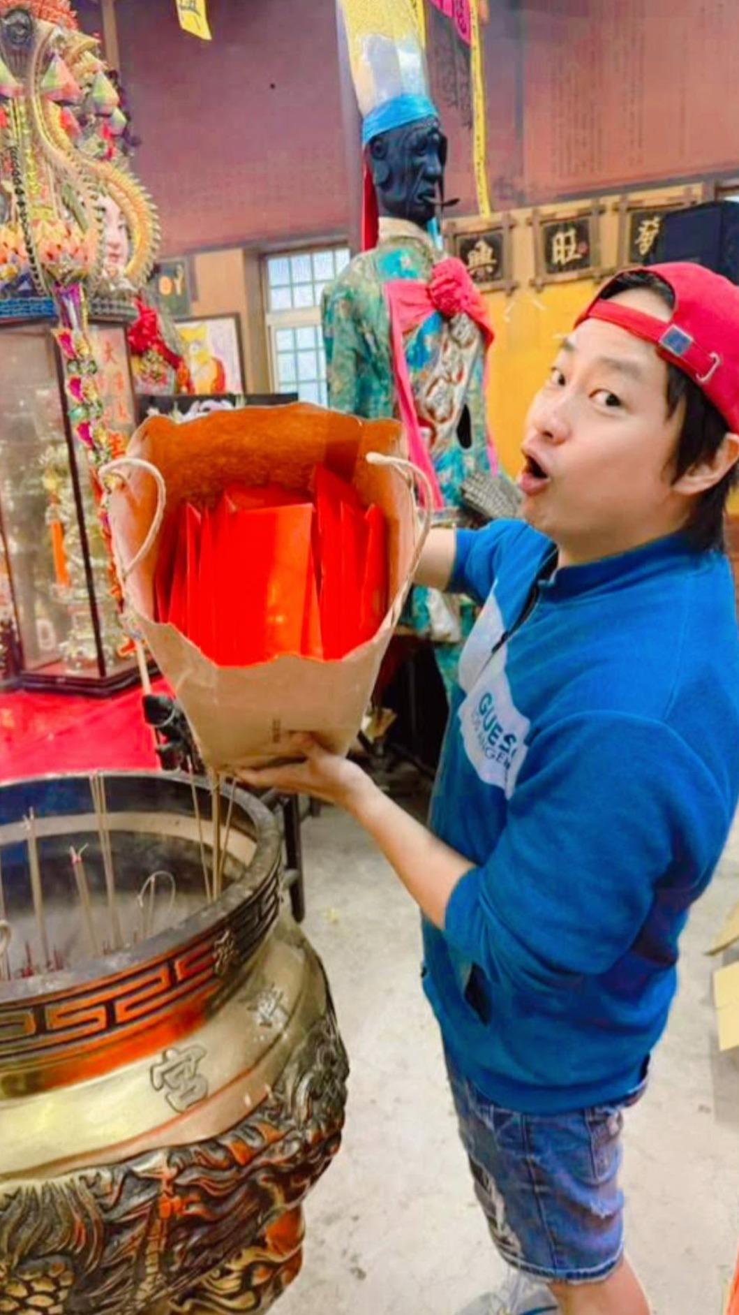 賴銘偉在演藝圈以及宗教領域取得良好平衡。(圖/翻攝自賴銘偉臉書)