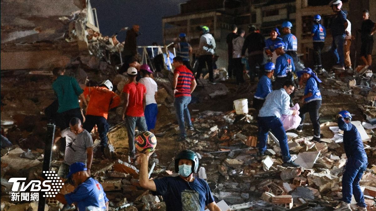 委內瑞拉百年強震!死亡恐達10萬人 首都多棟建築倒塌慘況曝