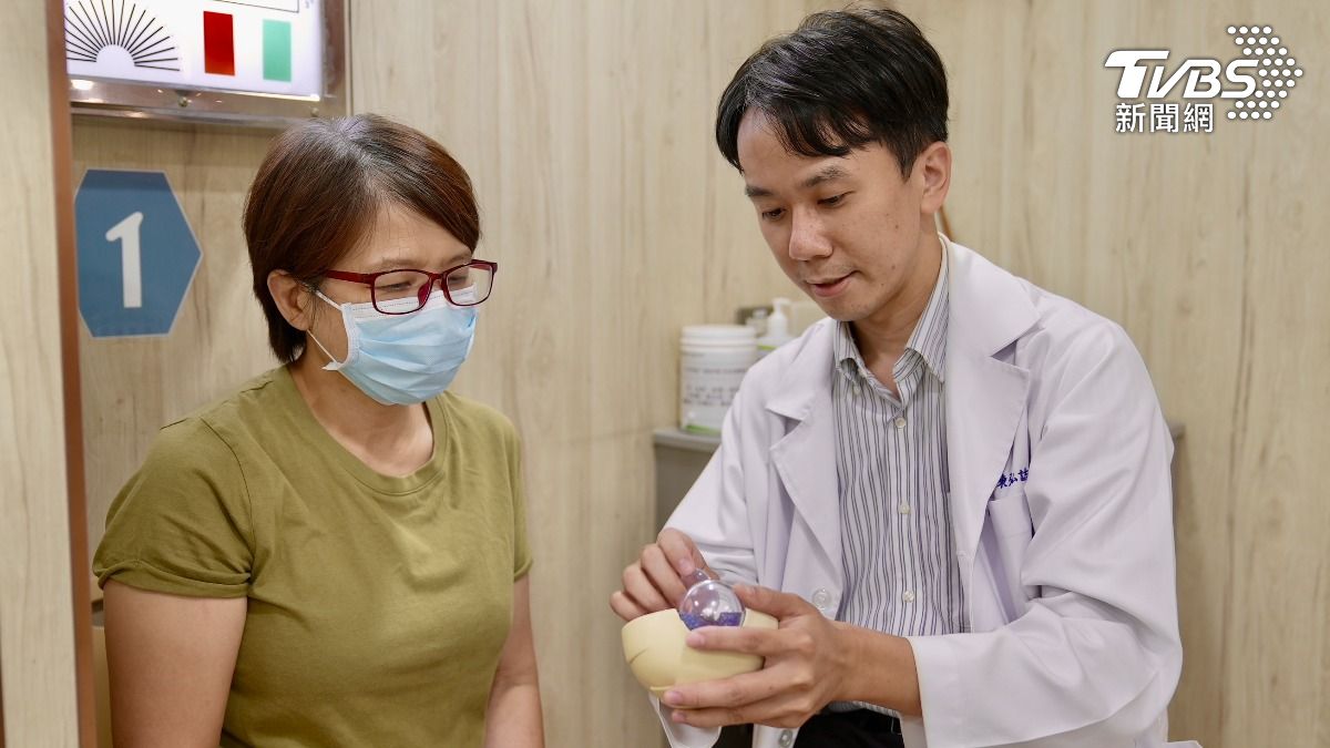 長盯手機.電腦 易發生「這疾病」! 醫:淚膜失衡恐影響視力 (圖/TVBS)