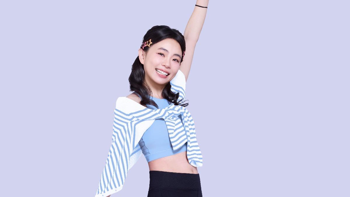 二伯一度崩潰！扛雙重壓力「找蔡阿嘎深聊」　曬纖細美照宣布新身分