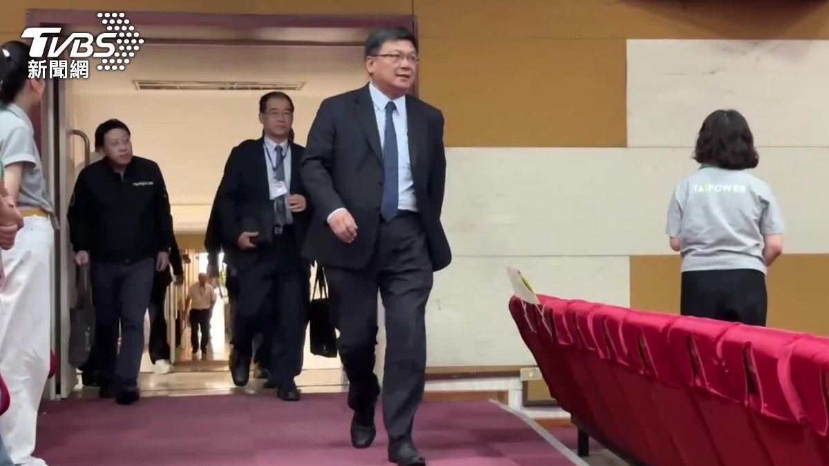 台電2025年稅後盈餘756億,終止連3年度虧損,但累積虧損仍高達3511億。(圖/TVBS)