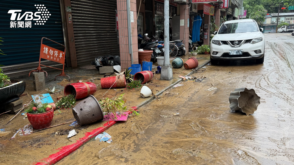 內湖暴雨逾三百戶受災 已發311萬慰問金、加碼防水閘門補助