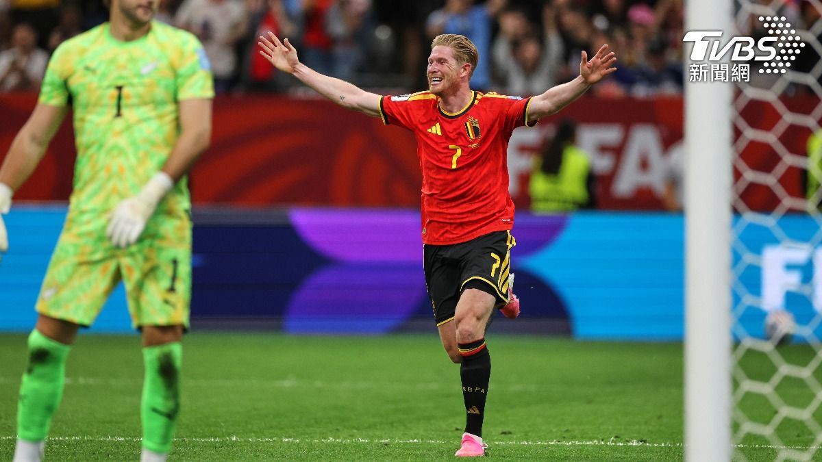 德布勞內（Kevin De Bruyne）展現大師級的身手。(圖／達志影像美聯社)