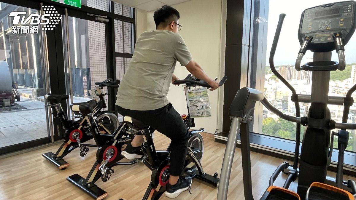 心臟年齡比實際年齡老？醫揭久坐、三高、睡眠不足　最傷「這器官」！(圖/TVBS)