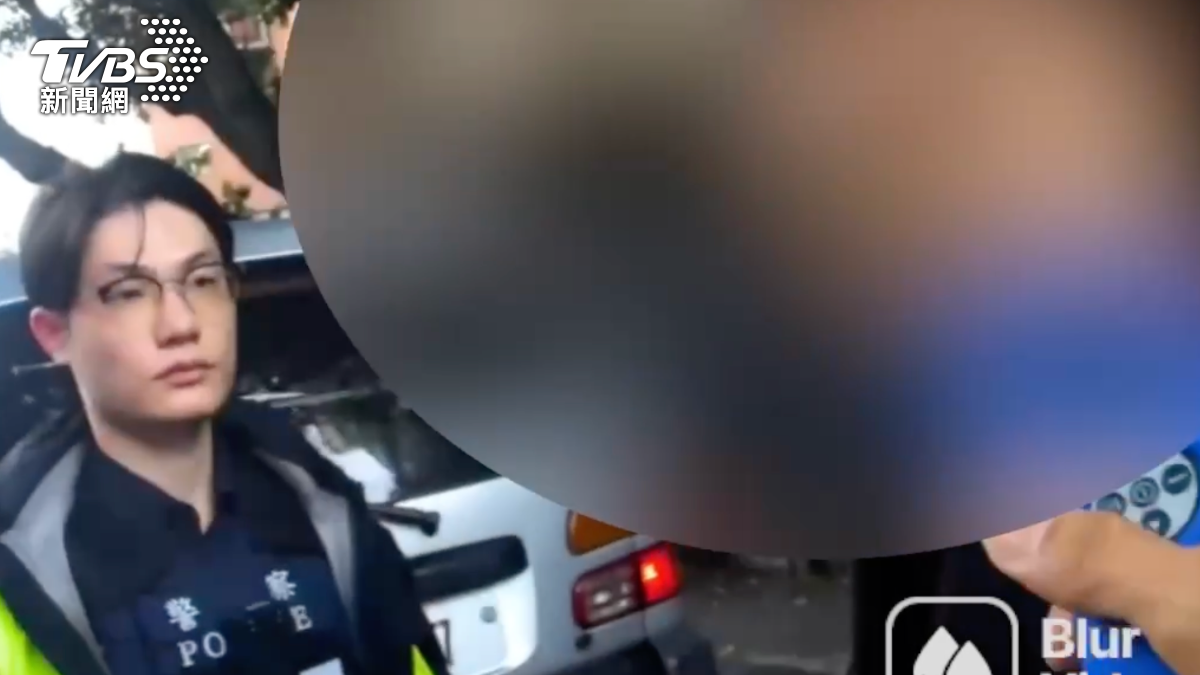 工人開貨車等紅燈遭盤查！警搶水瓶臉濺水　他酒測0質疑被針對