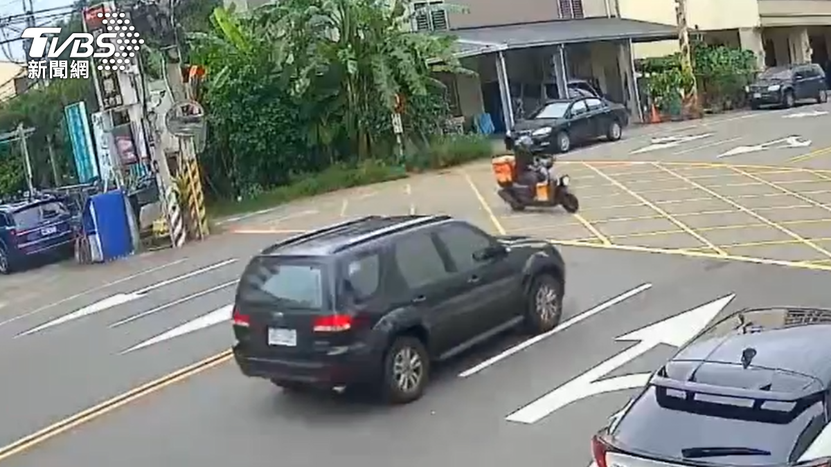 外送員遭高速撞擊死亡。（圖／​​​​​​​TVBS）