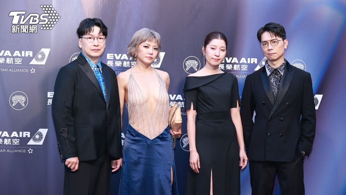 金曲37/紅毯最性感亮相!女星上半身全裸 水鑽流蘇辣翻天