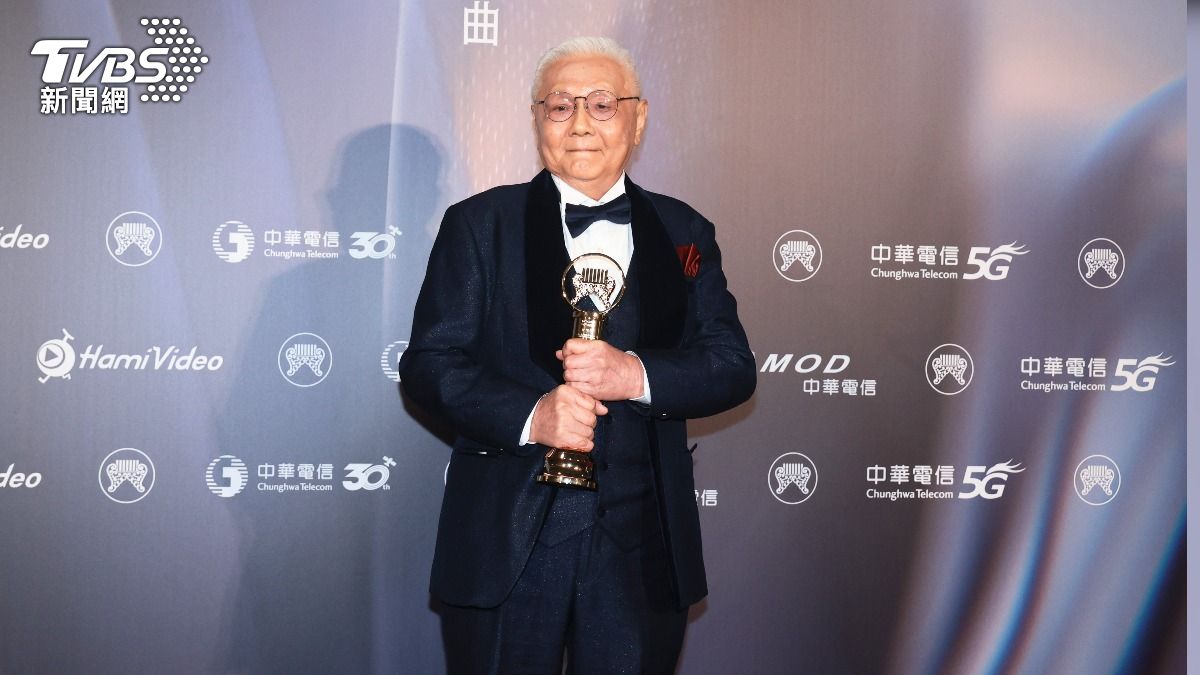 金曲37／〈往事只能回味〉林煌坤獲特別貢獻獎！致謝50年老伴　台下愛妻感動紅眼眶