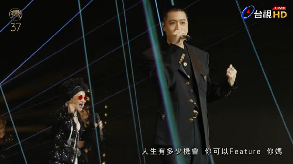 比莉與周湯豪擔任表演嘉賓。（圖／翻攝台視）