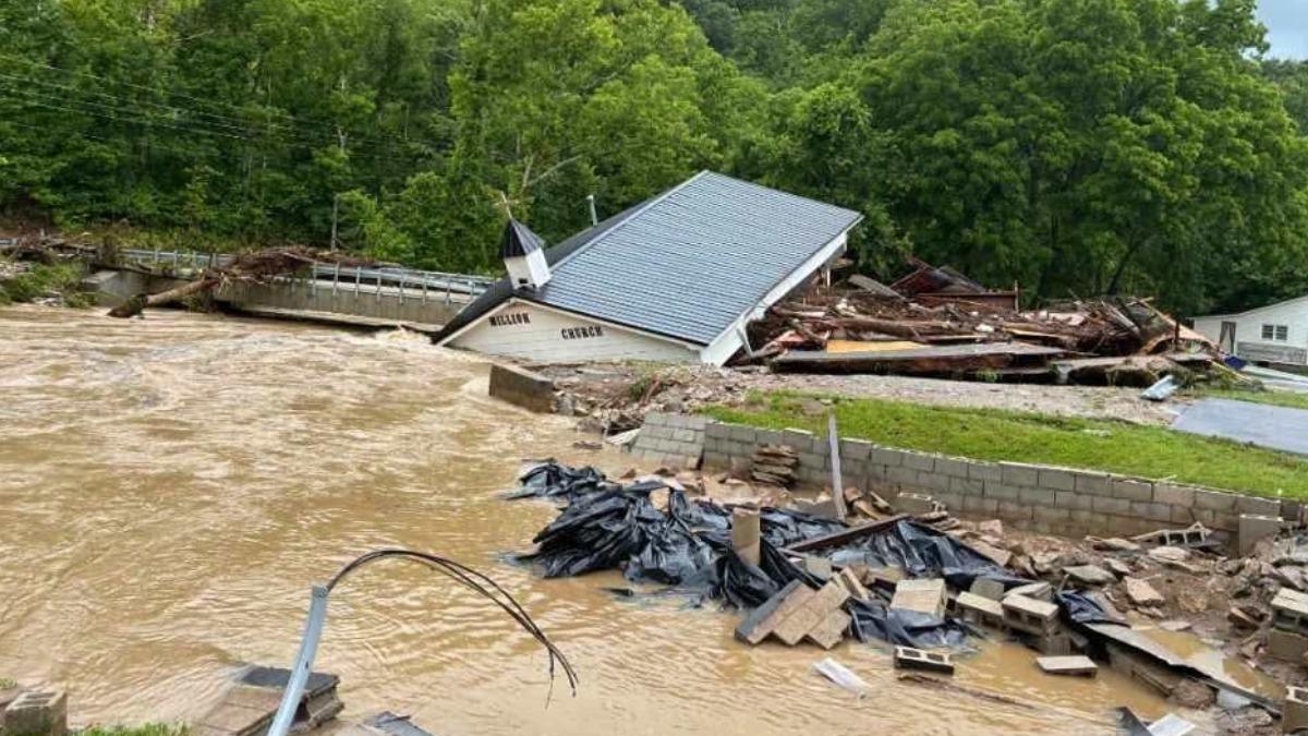 美肯塔基州宣布進入緊急狀態!暴雨洪災釀4死 橋梁道路慘遭沖毀