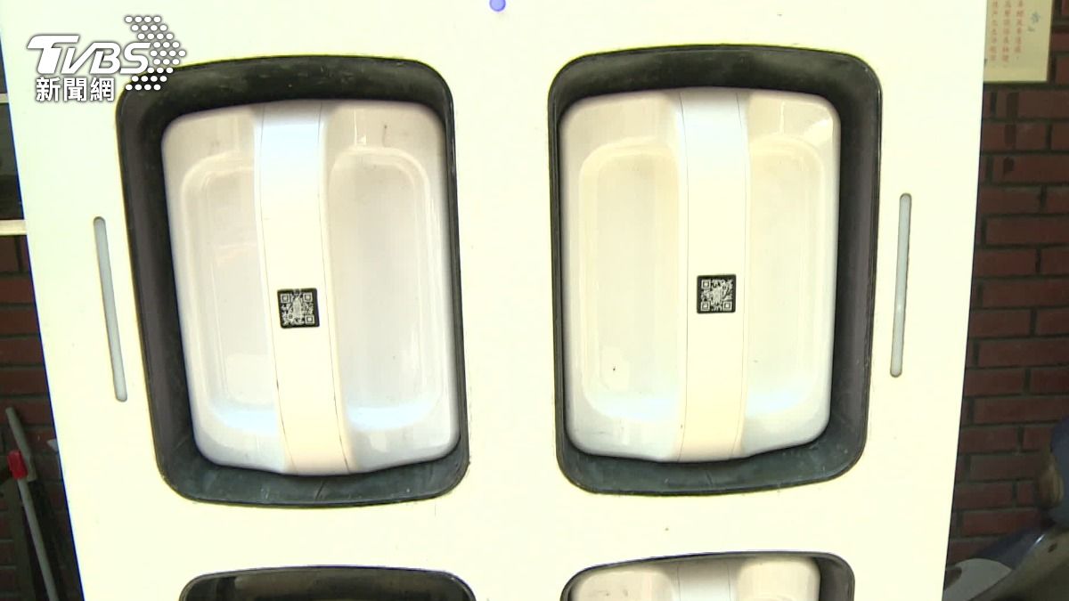 各家電動機車品牌電池系統不一樣。(圖/TVBS)