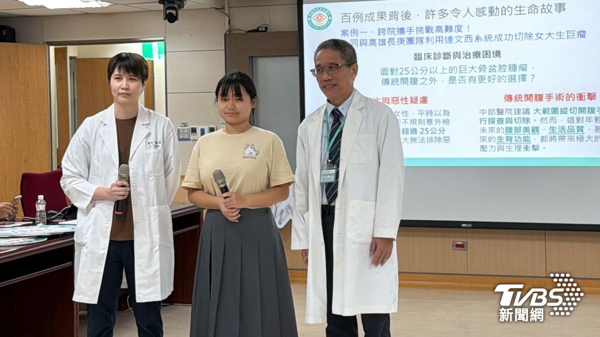 女大生長期月經不順且腹部莫名隆起。(圖/TVBS)