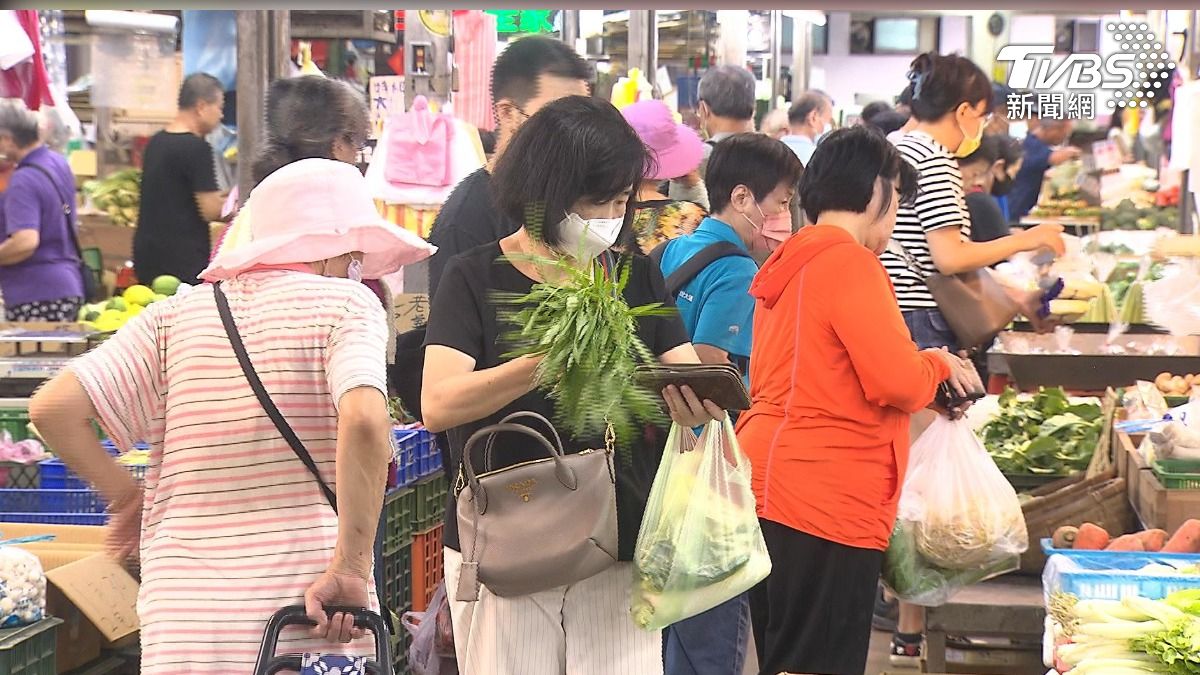 建議家庭主婦購買食材須注意時效（圖／ＴＶＢＳ）