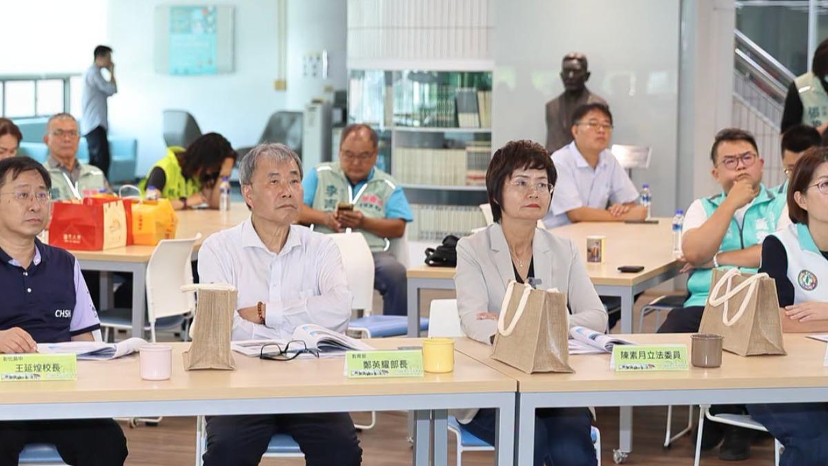 教育部長請假卻現身彰化　羅廷瑋轟「假生病真輔選」：漠視教育