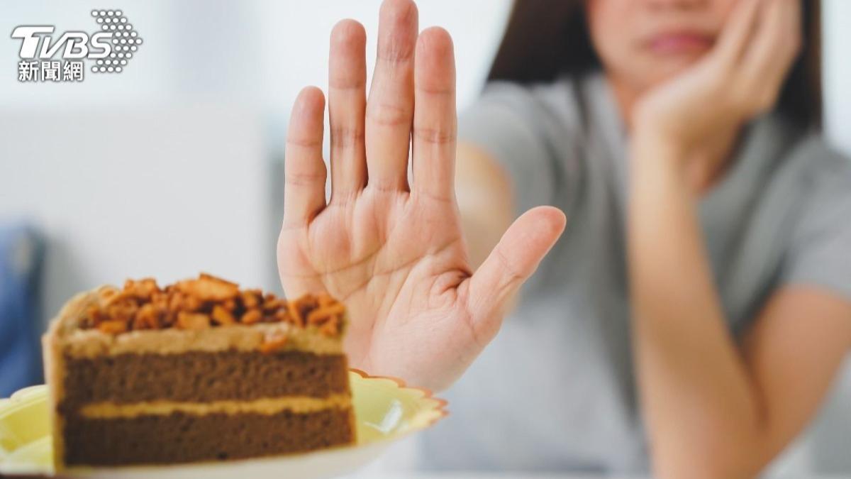 如何排除體內濕氣？中醫：甜食應避開。（示意圖／shutterstock達志影像）