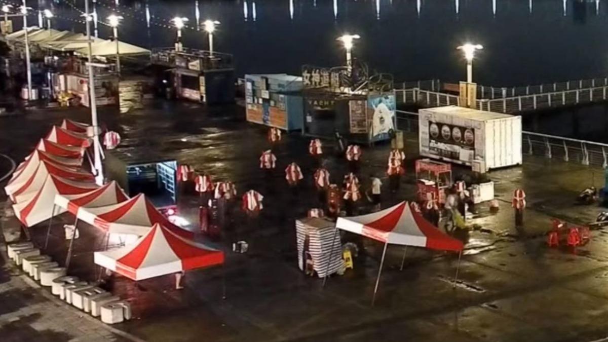 大稻埕碼頭市集現場空蕩蕩，宣稱的國際表演完全沒有出現。（圖／攤商提供）