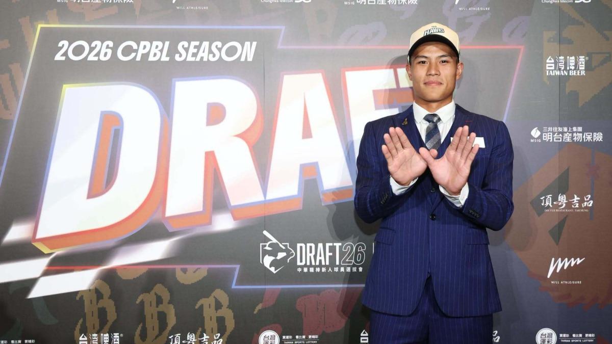 中職/選秀「探花」出爐!平鎮高中邱文佑獲台鋼雄鷹指名