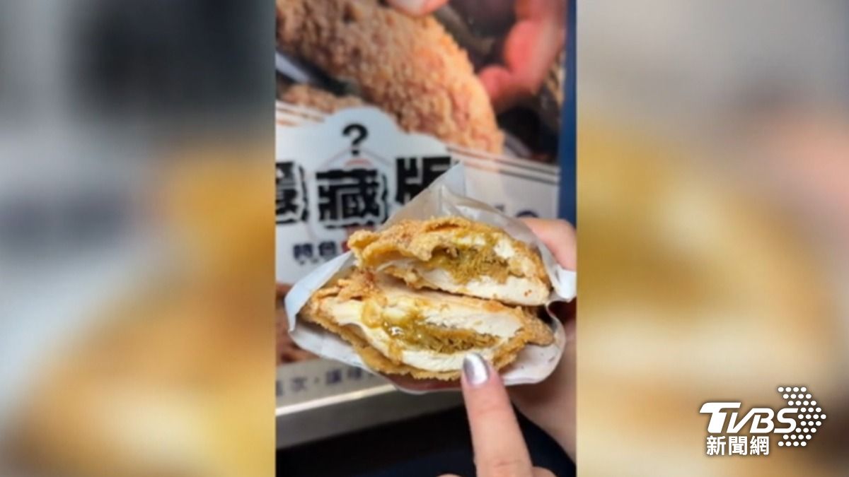 「迷路炸物-彰化員林店」把杜拜巧克力包進現炸雞排裡。(圖片來源/晉食中)