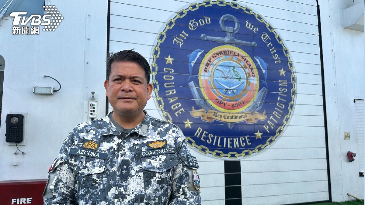 菲律賓首次派遣海巡艦赴環太軍演,TVBS獨家專訪海巡署艦隊司令Azcuna。(圖/TVBS)