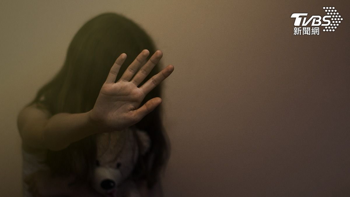 「每週固定猥褻1女童」! 狼教練見她請假竟找替身