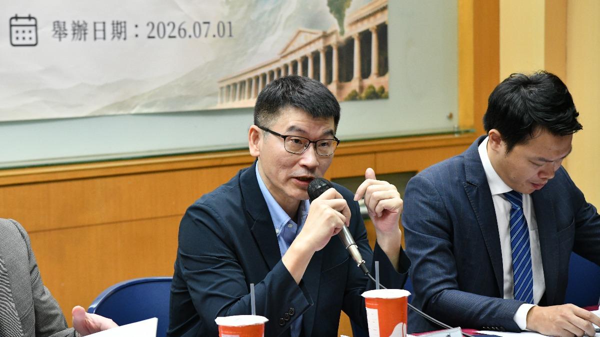 陸委會副主委梁文傑今日出席「中共『民族團結進步促進法』對台影響與因應」座談會。(圖/陸委會提供)
