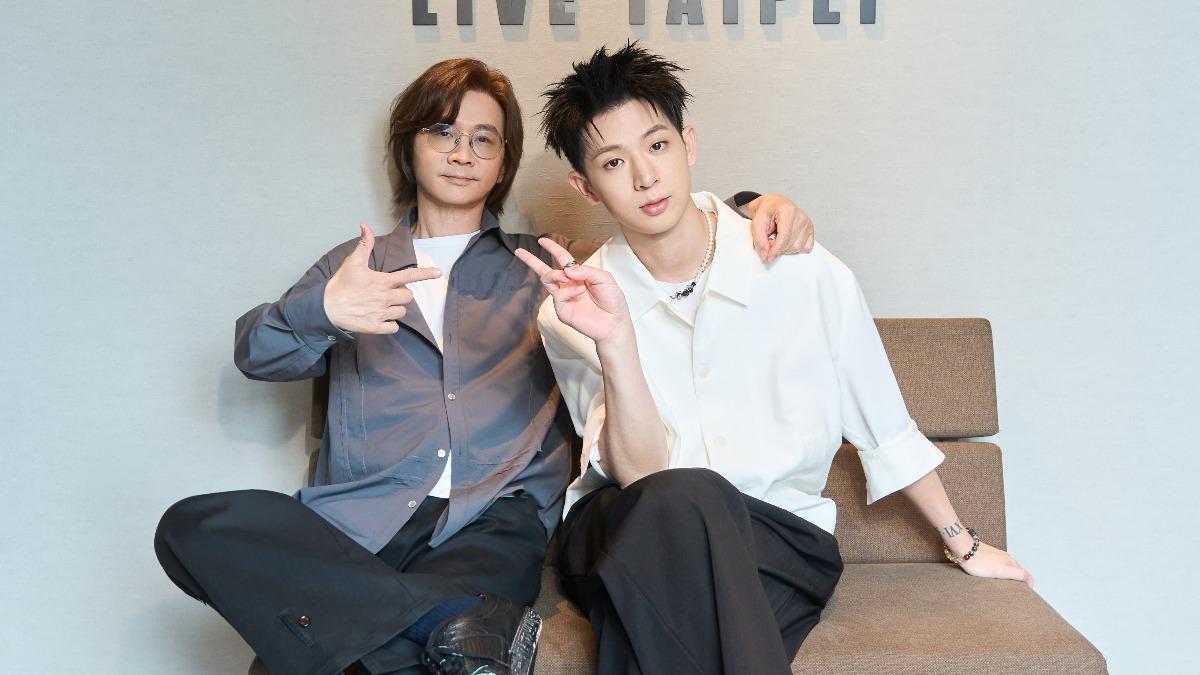 林亭翰（右）和爸爸林隆璇將一起舉辦演唱會。（圖／Billboard Live TAIPEI提供）