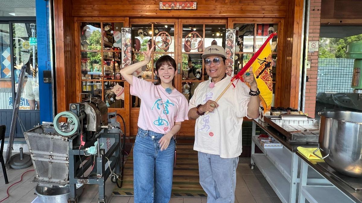 許效舜暖心提點「別看劇本」,王宇婕錄影淚灑現場。(圖/東森超視提供)