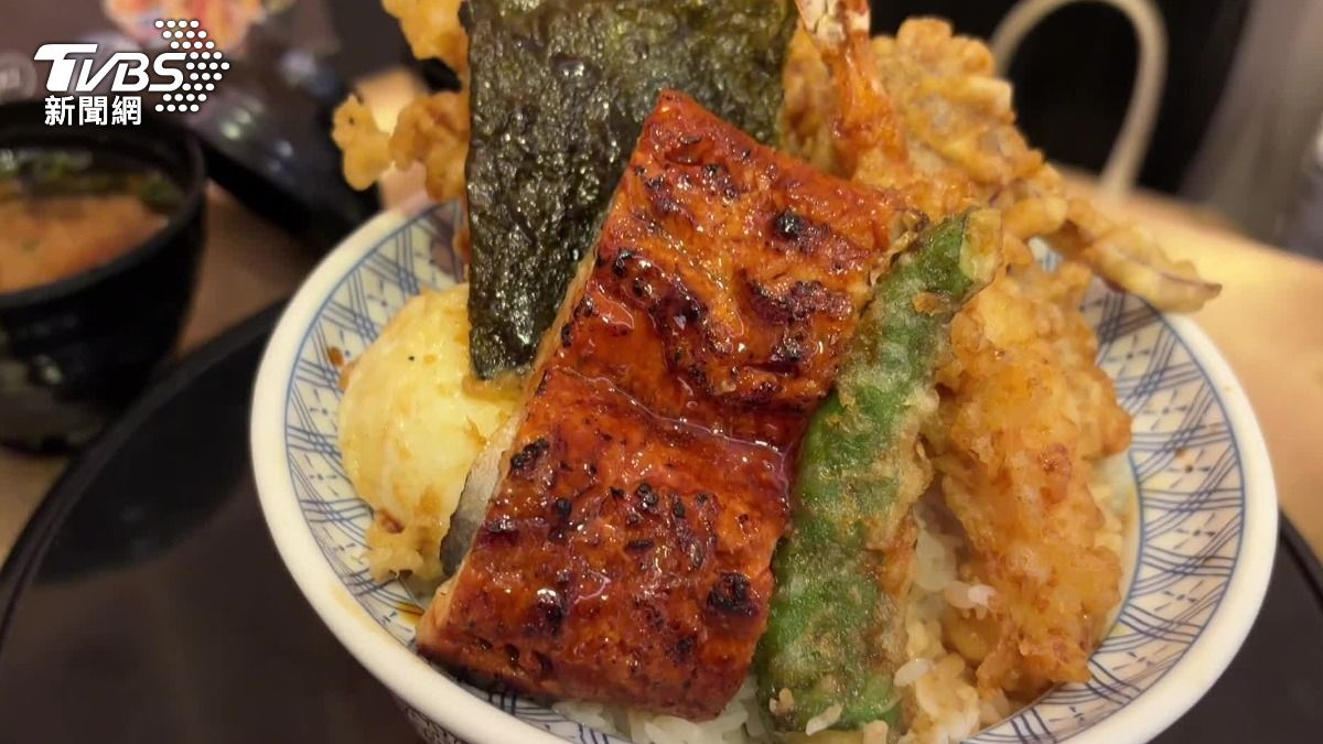 結合蒲燒鰻魚和天婦羅,打造華麗澎湃的丼飯。(圖/TVBS)
