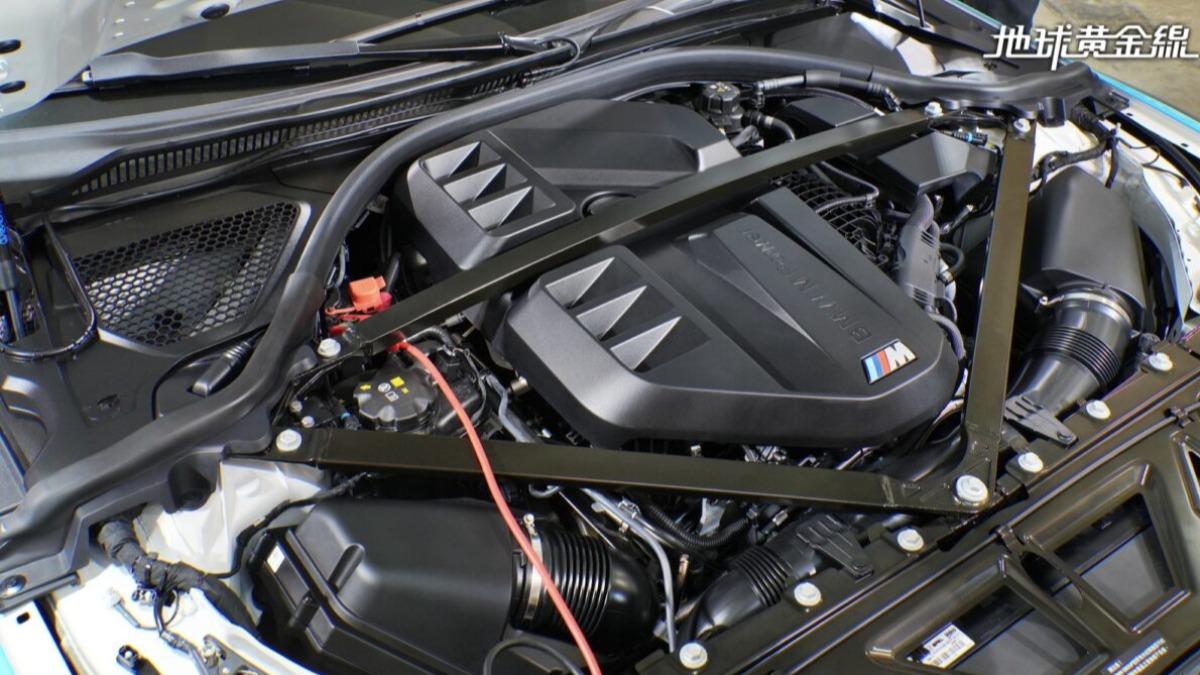 BMW M2持續搭載BMW經典3.0升M TwinPower Turbo直列六缸渦輪增壓引擎。（圖／地球黃金線提供）