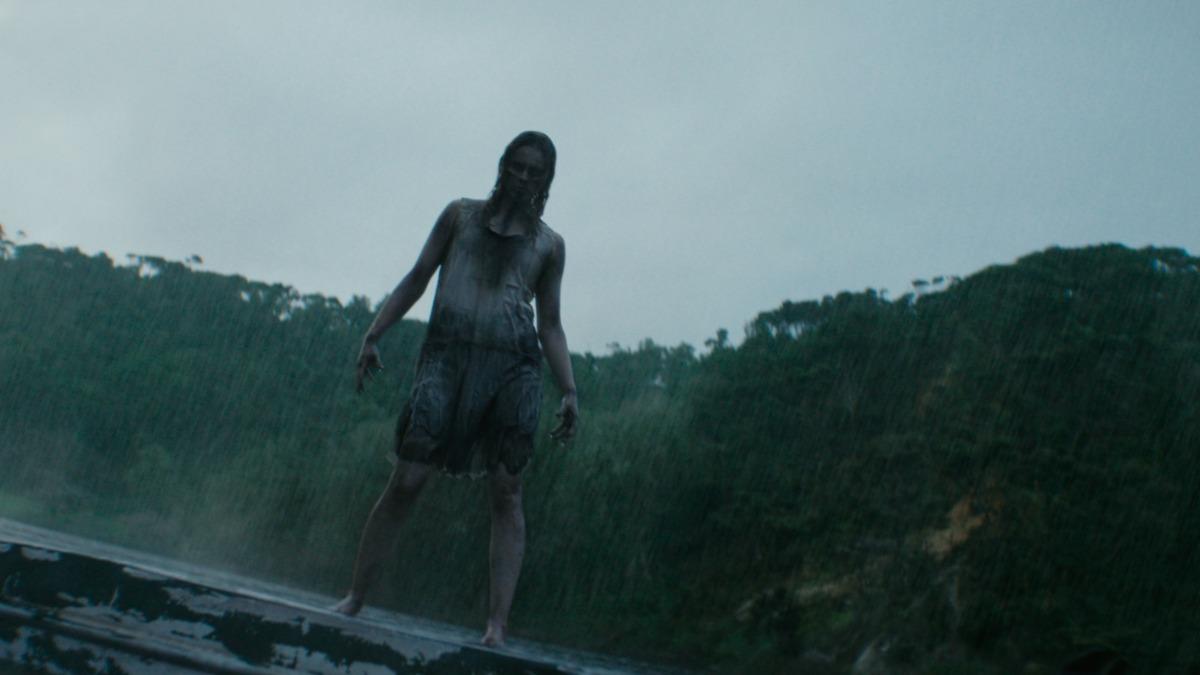 大巨蛋首映驚見「斷指甜點」！恐怖神作《屍變焚場》回歸　海外影評讚：依舊無敵