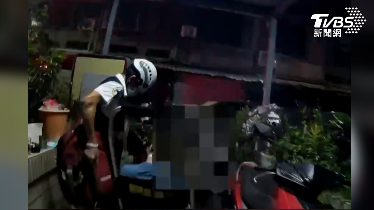 高雄市三民區凌晨凶殺案！男遭6人闖宅刺殺　疑「10萬債務」送命（圖／TVBS）