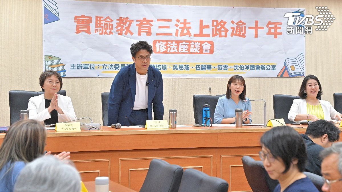 沈伯洋除國安法案外,也關注教育、老人福利等議題。(圖/胡瑞麒攝)