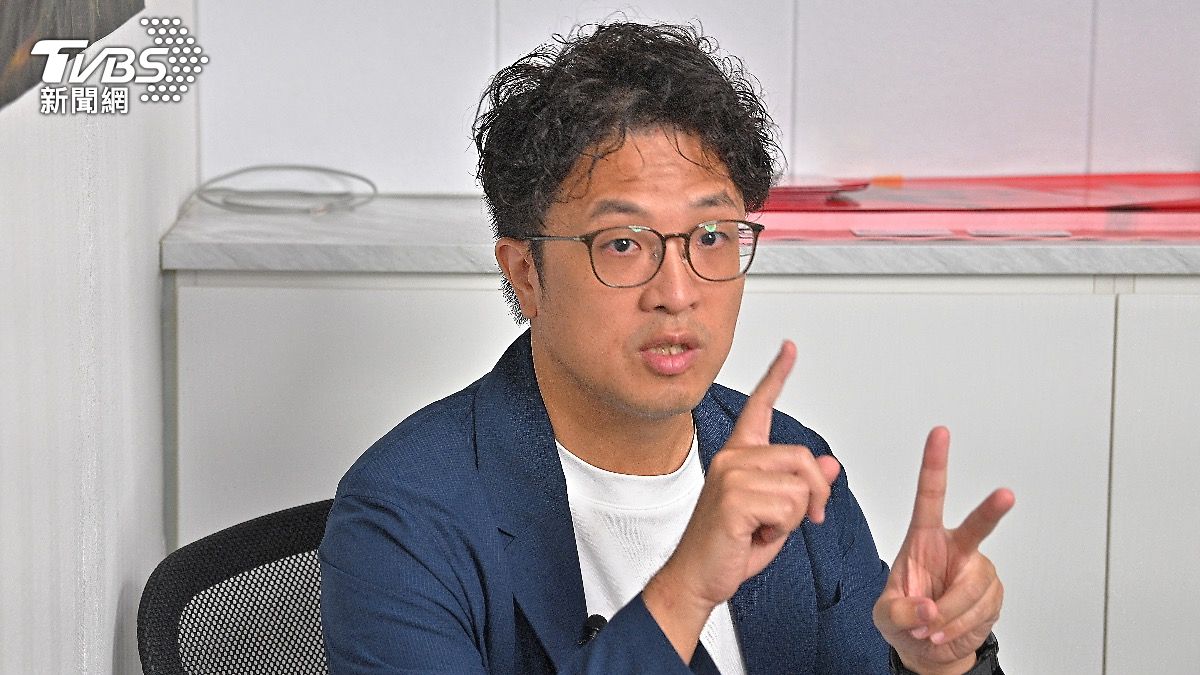 沈伯洋談起自己擅長的犯罪防治相關領域,眼睛就瞬間充滿光芒。(圖/胡瑞麒攝)