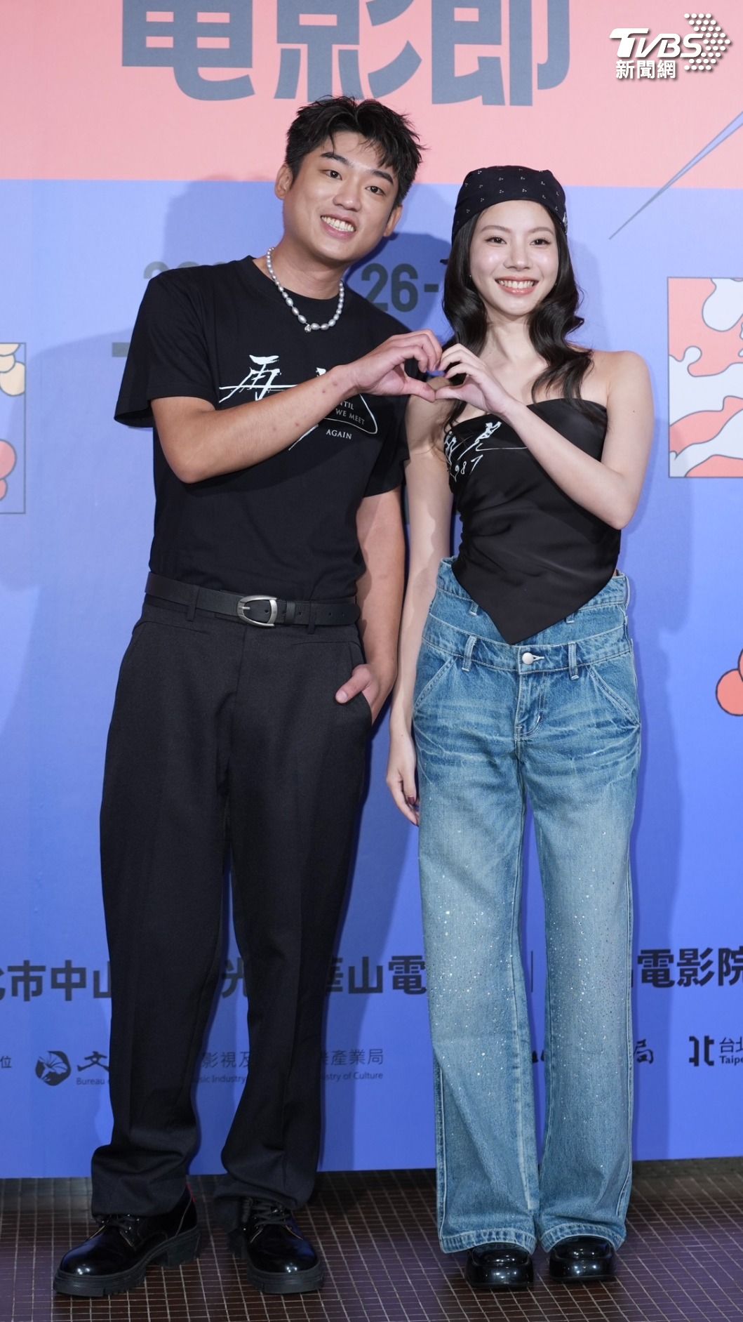 謝章穎與何諭函飾演夫妻。(圖/張哲鳴攝)