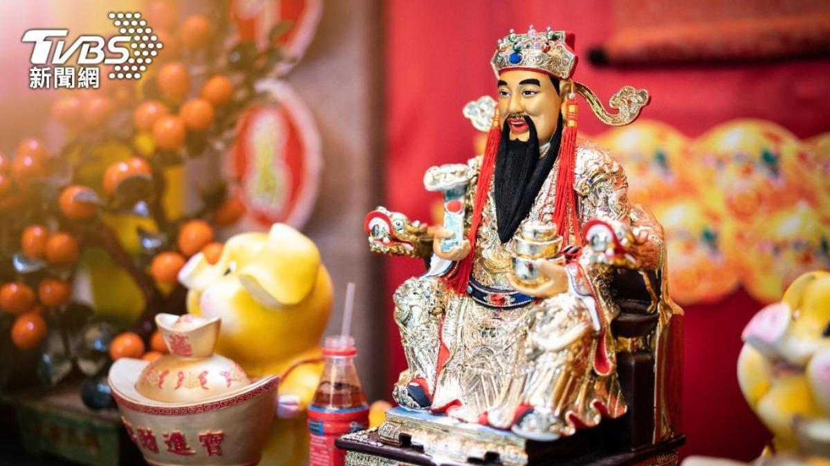 運勢大洗牌！下半年3星座「財神爺賜福」　錢滾錢賺翻了