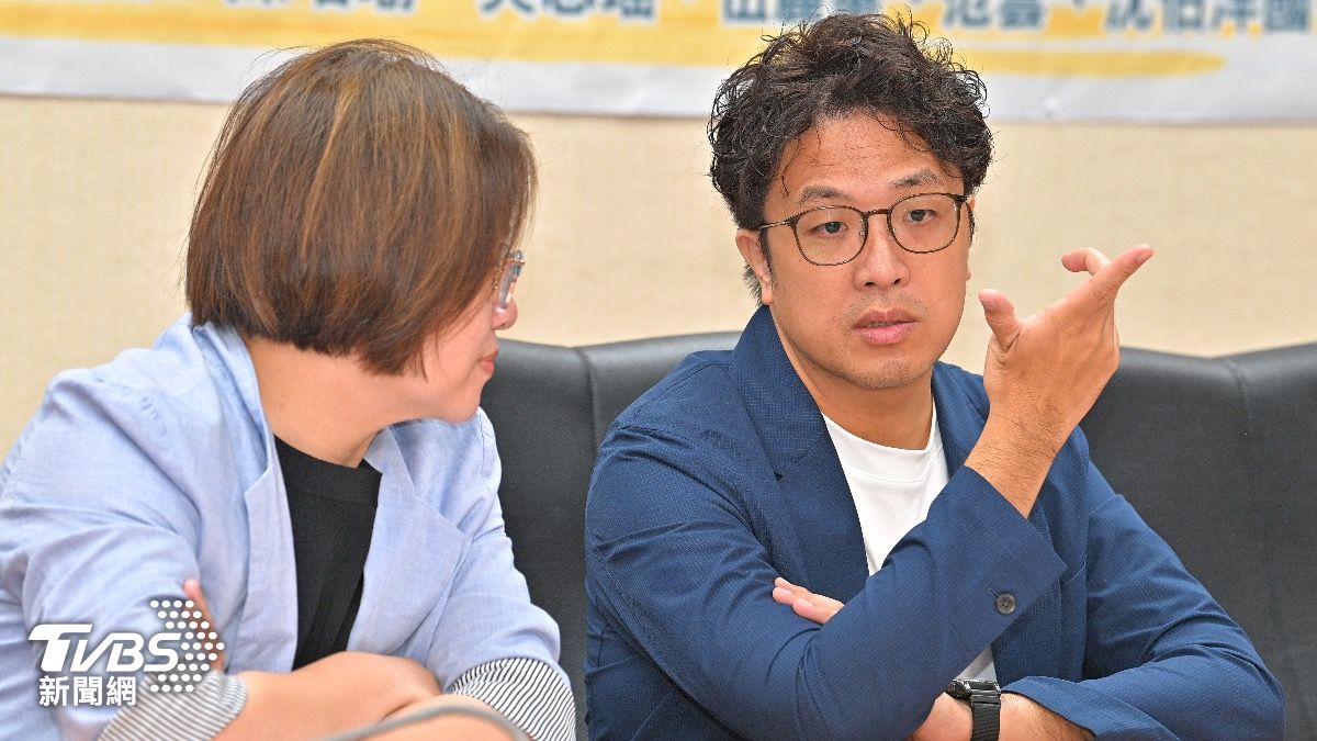 在立委工作時的沈伯洋,外界對其印象都是「鷹派」。(圖/胡瑞麒攝)